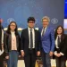 Roma: da sx gli studenti Simone Urgeghe, Alba Spano e Fabrizio Mongiu, il conduttore televisivo Gianni Ippoliti, la studentessa Rita Milia e la professoressa Maria Gavina Camboni nella sala della premiazione del concorso