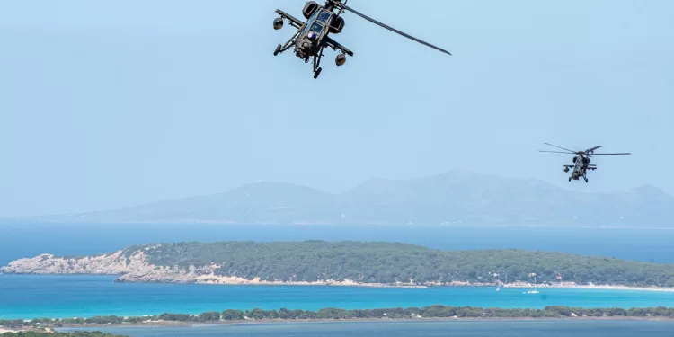 Elicotteri A129 “Mangusta” durante l'esercitazione nazionale interforze Joint Stars 2025