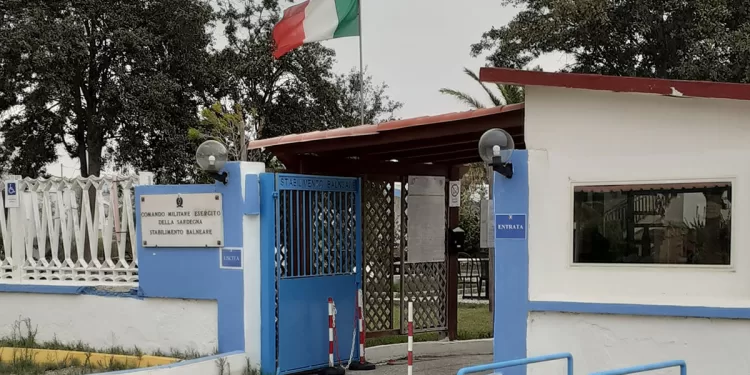 Lo stabilimento balneare dell'Esercito al Poetto di Cagliari