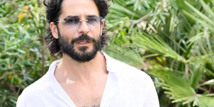 Farouk Kassam, Marco Bocci nel ruolo del padre nella serie Rai sul rapimento