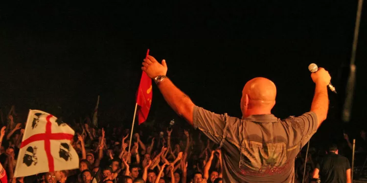 Stefano Ferrando. ? Paolo Agus Carta