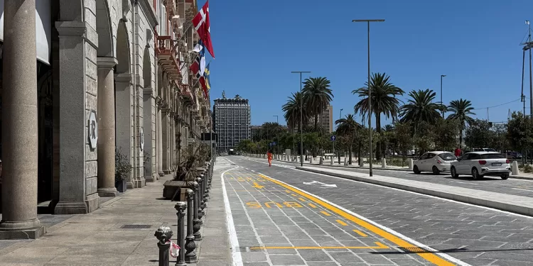 La rinnovata Via Roma a Cagliari
