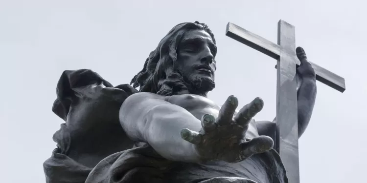 La statua del Cristo Redentore a Nuoro. Foto Depositphotos