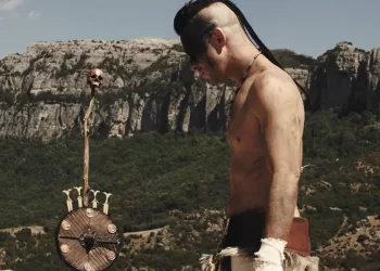 Il rapper Salmo nei panni di Arduè nel film “Nuraghes – S’Arena” di Mauro Aragoni