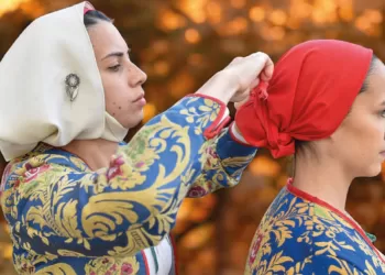 Abito tradizionale di Meana Sardo. Foto ASPEN