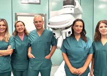 I chirurghi della Breast Unit dell’Aou di Sassari, al centro professor Fancellu