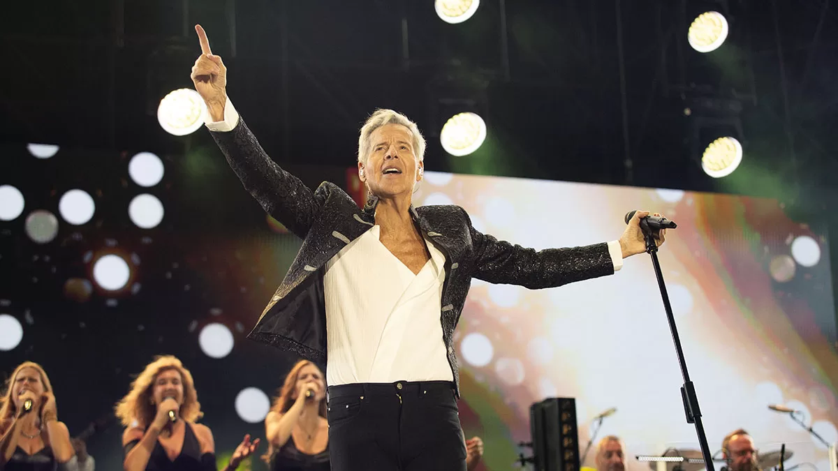 Claudio Baglioni a Lampedusa. Foto Toni Thorimbert