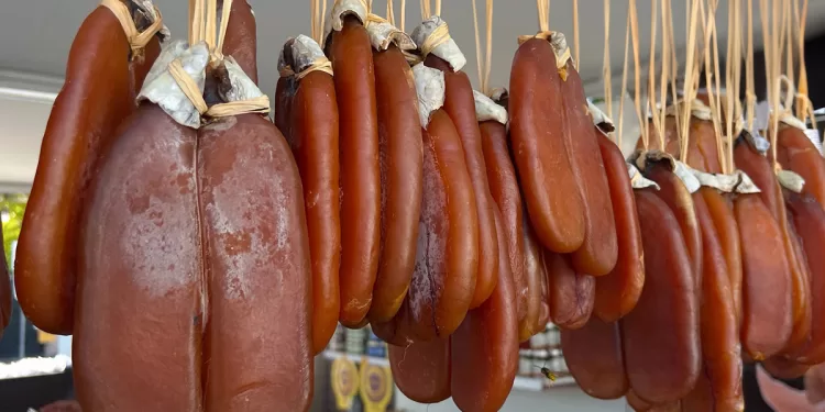 La bottarga di muggine di Cabras. Foto Depositphotos