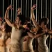 “El Festín De Los Cuerpos” delle compagnie spagnole Danza Mobile e Incubo Teatro. Foto Anne Alcocer