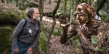 Franco Michieli. Trekking “Un bosco da fiaba” a Pau. Foto Giulia Fo