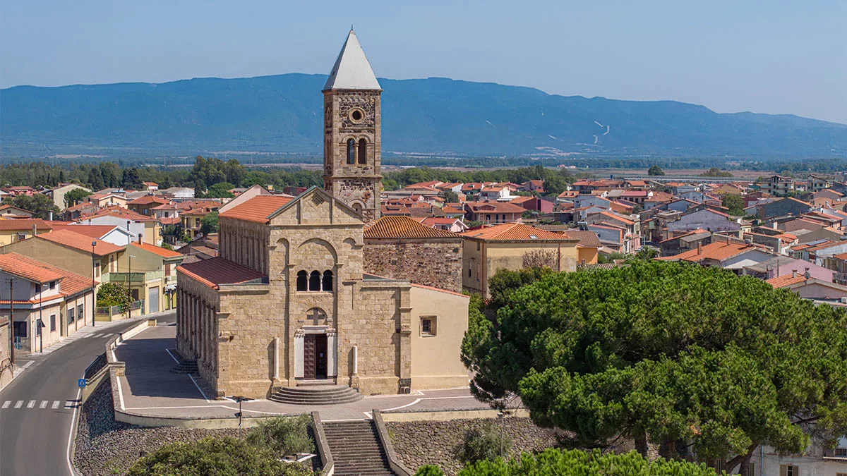 La Basilica di Santa Giusta. Foto fondazioneromanicosardegna.it