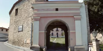 Portali Aperti a Simala. Foto Facebook