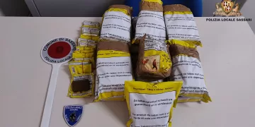 Sequestro 12 chili di tabacco di contrabbando a Sassari