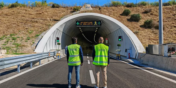 La galleria “S’Iscala” tra Budoni e Posada