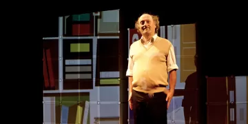 Antonio Cornacchione in “D.E.O. ex Macchina”