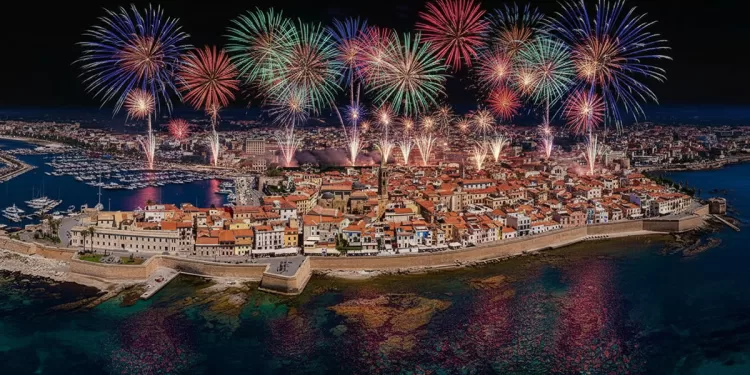 Fuochi d'artificio ad Alghero. Foto S&H Magazine