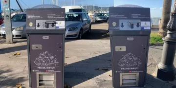 Cestini smart sul lungomare di Alghero