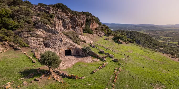 La necropoli di Montessu a Villaperuccio (SU). Foto Valentino Selis