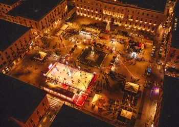 Piazza d'Italia Natale 2025. Foto Alessandro Zaccaro @fancyfactory.it.