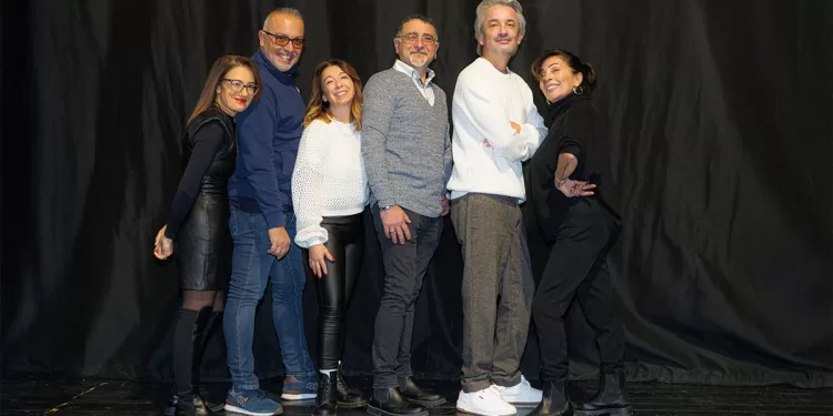 Il cast di Missione Drag