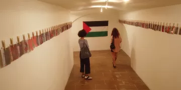 Bloody money 4 money 4 food – Cartoline da Gaza per Gaza