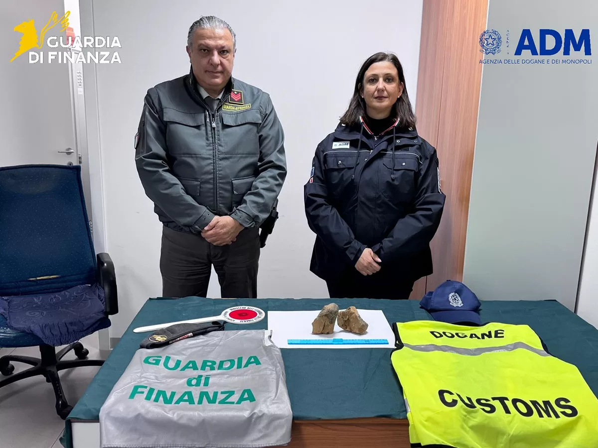 Sequestro reperto archeologico aeroporto di Alghero