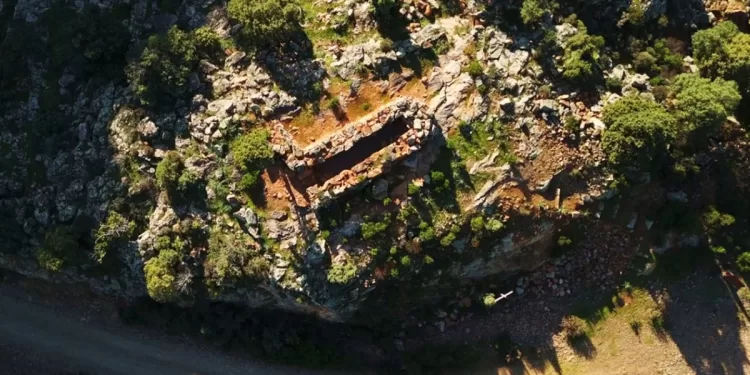 Tomba dei giganti di Su Lilloni a Villa San Pietro