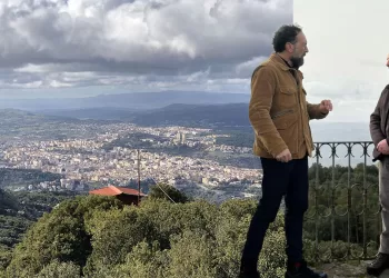Una veduta di Nuoro dal Monte Ortobene (©Marco Cau) e Federico Quaranta con Giuseppe Pireddu