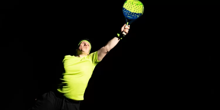 Filippo Salaris in “Onora il padel”