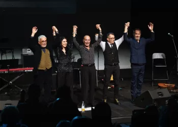 Tazenda in concerto con “S’Istoria Infinida”
