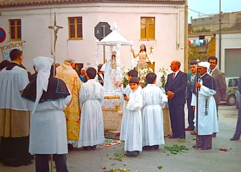Una vecchia immagine del rito de S’Incontru a Segariu