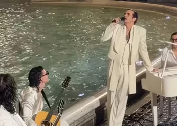 Achille Lauro show segreto Fontana di Trevi