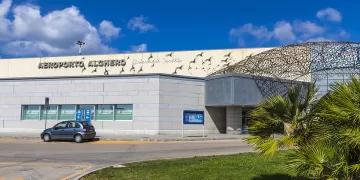 L’Aeroporto di Alghero-Fertilia “Riviera del Corallo”. ©Depositphotos