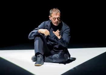 Stefano Massini in scena con “Mein Kampf”. ©Filippo Manzini