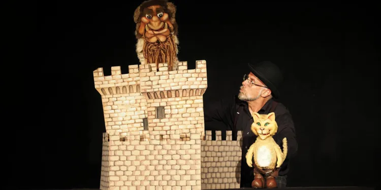 “Il gatto con gli stivali” della compagnia Tieffeu. ©Gianni Biccari Puppet Foto