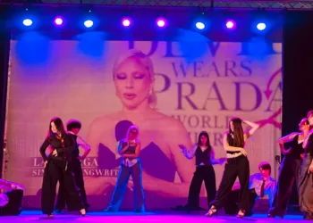 “Ombra / Omaggio a Michael Jackson / Runway” della compagnia Estemporada