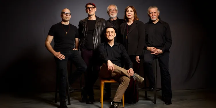 Peppe Servillo, Javier Girotto, Fabrizio Bosso, Rita Marcotulli, Furio Di Castri e Mattia Barbieri. ©Riccardo Musacchio