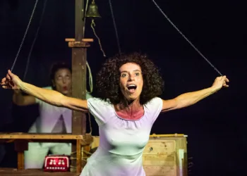 “Nina e il Mare” di ScarlattineTeatro