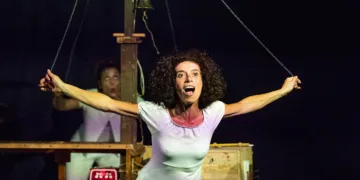 “Nina e il Mare” di ScarlattineTeatro