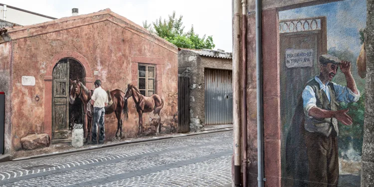 Murales a Tinnura. License: CC BY-NC-SA