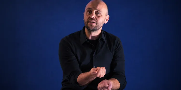 Piero Murenu in “Polvere”